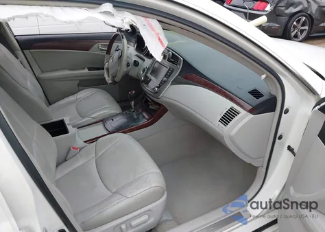 2011 Toyota Avalon Limited z USA, uszkodzony, nr VIN 4T1BK3DB7BU379067